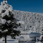 Bella Casa Beli Iskar